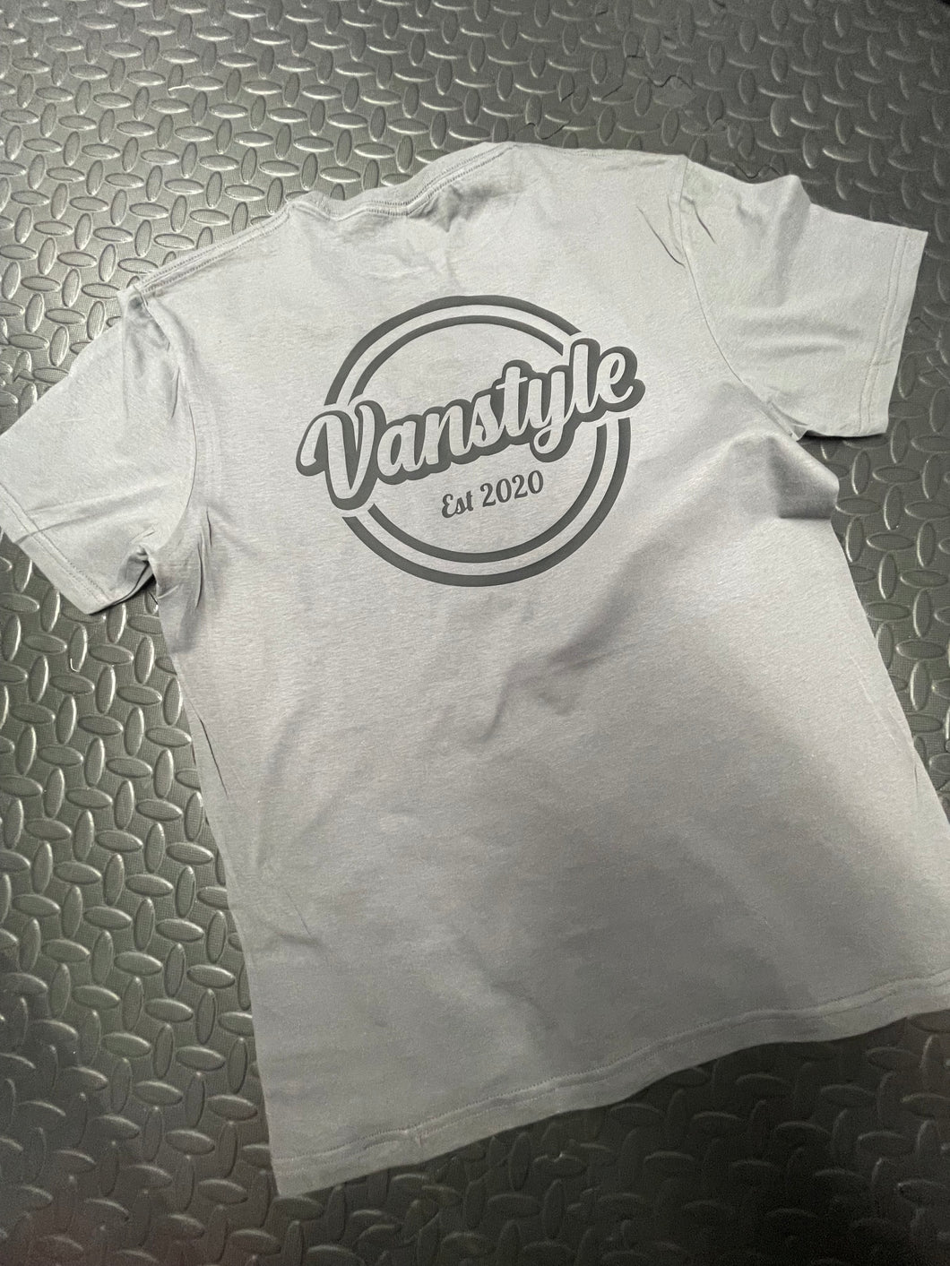 Vanstyle Script Tee Grey