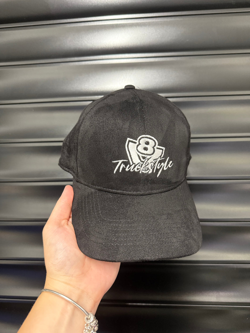 TruckStyle V8 TWO TONE CAP BLACK SUEDE
