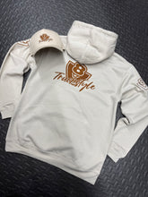 Load image into Gallery viewer, TRUCKSTYLE SAND V8 EDITION EMBROIDERED HOODY
