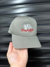 Load image into Gallery viewer, TruckStyle V8 TWO TONE CAP
